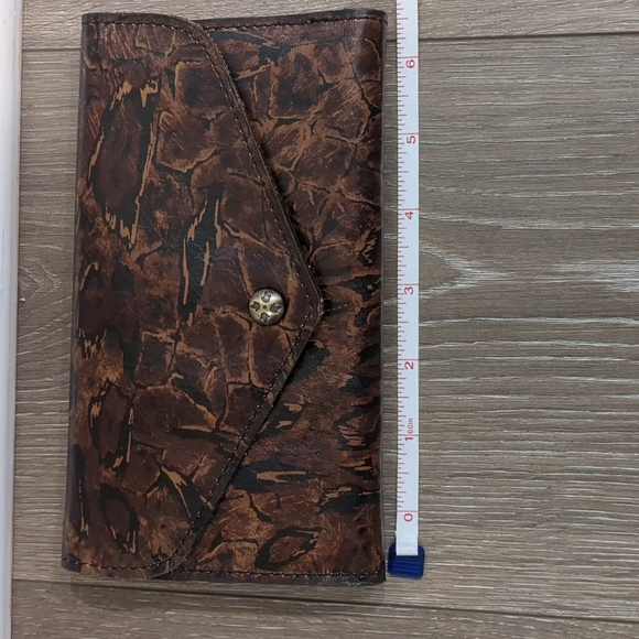 Patricia Nash Leather Wallet - Picture 10 of 10